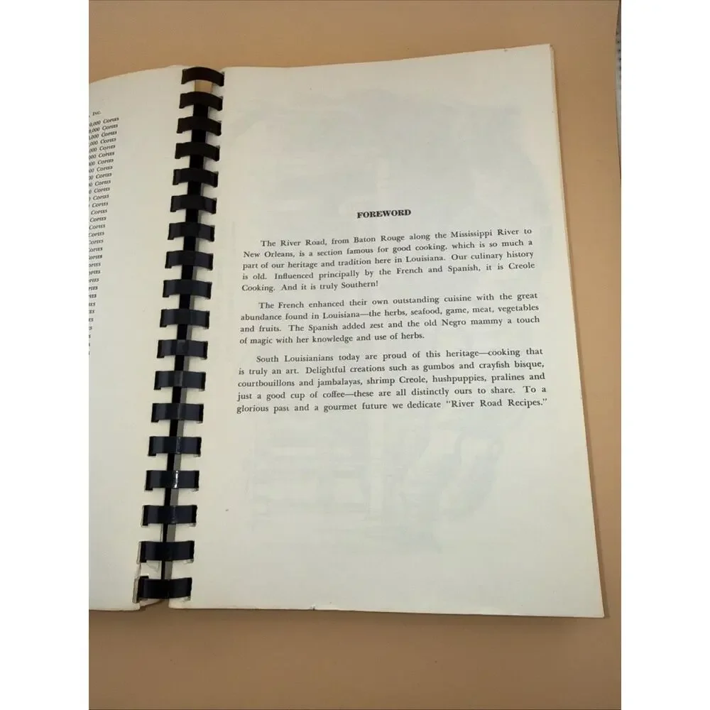 1974 River Road Recipes The Junior League of Baton Rouge, Louisiana Comb binding